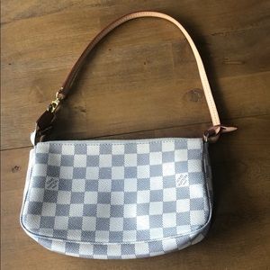 Authentic Louis Vuitton Pochette Damier Azur